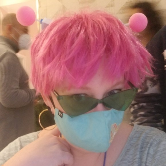 Meet your Posher, Lynn - Picture 1 of 1